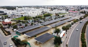 Το Φωτοβολταϊκό Πάρκο στο ΓΝ Λευκωσίας φέρνει και στεγασμένες θέσεις στάθμευσης