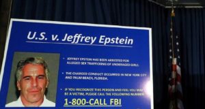 Κλίντον, Τραμπ και πρίγκιπας Άντριου στη δημοσιευμένη λίστα Έπσταϊν