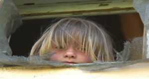 1 στα 4 παιδιά στην Ε. E κινδυνεύει από τη φτώχεια και τον κοινωνικό αποκλεισμό