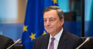 Ντράγκι: Η Ευρώπη πρέπει να διαλέξει μεταξύ διάλυσης, παράλυσης ή ολοκλήρωσης