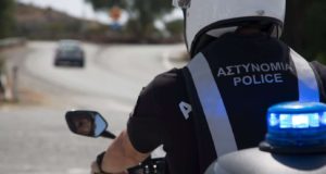 Χειροπέδες σε 35χρονο που έριξε μολότοφ στην αυλή 70χρονου