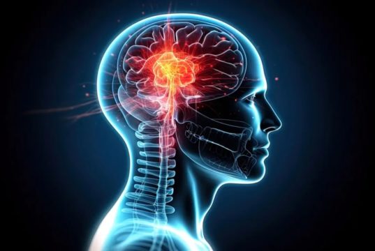 Αλτσχάιμερ: Τεστ αίματος εντοπίζουν τη νόσο έως και 20 χρόνια πριν από τα συμπτώματα της άνοιας