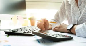 Η ψυχολογία της αμοιβής: Πες μου ποιος είσαι να σου πω πόσα παίρνεις