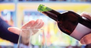 Απόσυρση από το αλκοόλ: Χρονοδιάγραμμα συμπτωμάτων στέρησης