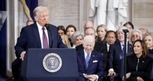 ΗΠΑ: Πάνω από 50 χώρες έχουν έρθει σε επικοινωνία με τον Λευκό Οίκο για την έναρξη εμπορικών διαπραγματεύσεων