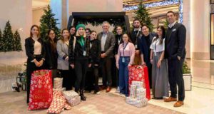 Δωρεά ρουχισμού σε παιδιά από το προσωπικό του City of Dreams Mediterranean