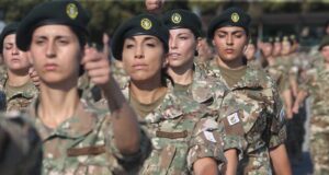 Έγινε το πρώτο βήμα για την εθελοντική στράτευση γυναικών στην Εθνική Φρουρά