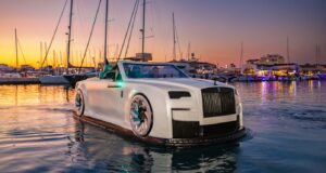 Ζήστε την απόλυτη ρομαντική εμπειρία την ημέρα των ερωτευμένων με σκάφος