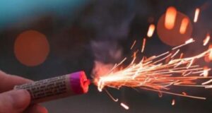 Με σοβαρό τραύμα στο δάχτυλο 17χρονος μετά την έκρηξη κροτίδας