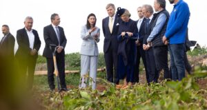 Tο βασιλικό ζεύγος της Ολλανδίας ζήτησε να δει από κοντά τις πατάτες Κύπρου