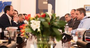 Χριστοδουλίδης – Μητσοτάκης: Καμία συζήτηση εκτός του συμφωνημένου πλαισίου»