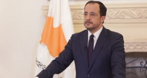 Στο επίπεδο ηγετών η πρώτη συνάντηση για ΜΟΕ, λέει ο ΠτΔ