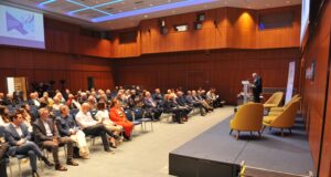 Η επιστήμη συναντά την κοινωνία