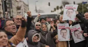 Τουρκία: Διαδηλώσεις παρά τις απαγορεύσεις, «μαύρο» στα social – Γιατί ο Ερντογάν θέλει να εξουδετερώσει τον Ιμάμογλου