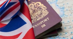 Άνοιξαν οι αιτήσεις για ηλεκτρονική ταξιδιωτική άδεια εισόδου στο ΗΒ