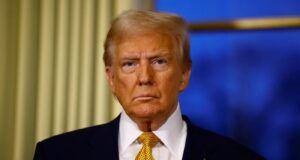 Άναυδη η ανθρωπότητα με τα καθημερινά καπρίτσια του Τραμπ