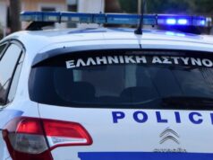 Tραγωδία: Σκότωσε τη μητέρα της μπροστά στα εγγόνια, ενώ εκείνη της έδινε οδηγίες για να παρκάρει