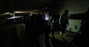 Πώς από τη μια στιγμή στην άλλη Ισπανία-Πορτογαλία βυθίστηκαν στο σκοτάδι -Τα σενάρια για το πολύωρο μπλακ-άουτ «μαμούθ»