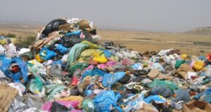 Ξεκινά εκστρατεία ελέγχου για την πάταξη της παράνομης απόρριψης αποβλήτων στο πλαίσιο του «Waste Free Cyprus»