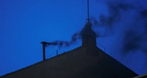 Βατικανό: Δεν εξελέγη νέος Πάπας στην πρώτη ψηφοφορία – Πότε θα ακουστεί «Habemus Papam»