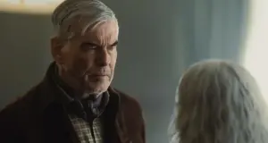 Άγριο «κράξιμο» στον Πιρς Μπρόσναν για την ιρλανδική προφορά του στο «MobLand» -Τί απάντησε