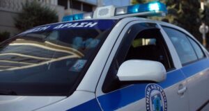 «Το είχα σκεφτεί από παλιά να τη σκοτώσω»: 18χρονος στα Τρίκαλα αιφνιδίασε με πετσέτα και έπνιξε τη μητέρα του