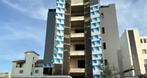 Ψάχνουν τις συνθήκες θανάτου του 43χρονου υδραυλικού – Στο μικροσκόπιο τα μέτρα ασφάλειας του κτηρίου