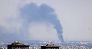 Στα καταφύγια μέχρι νεωτέρας – Το Ιράν εξαπέλυσε νέα ομοβροντία πυραύλων