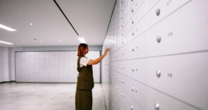 Η Fortsafe εγκαινιάζει την πρώτη της ασφαλή θυρίδα στην Πάφο: Νέα εποχή στην ιδιωτική αποθήκευση αντικειμένων υψηλής αξίας