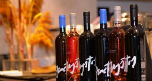 Ο Amethystos, από τα πιο εμβληματικά κρασιά του Domaine Costa Lazaridi επανασυστήθηκε στο κυπριακό κοινό