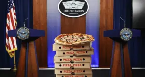 Pentagon Pizza Report: Πώς η υπερβολική παραγγελία πίτσας «προέβλεψε» τον πόλεμο Ιράν-Ισραήλ