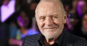 Η μεταμόρφωση του Άντονι Χόπκινς στα 87 του για να έχει περισσότερη ζωντάνια