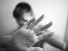 Μέσα σε προαύλιο σχολείου βιάστηκε 12χρονη από 16χρονο στην Πάτρα