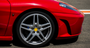 Τα supercars αποκάλυψαν φοροφυγάδες