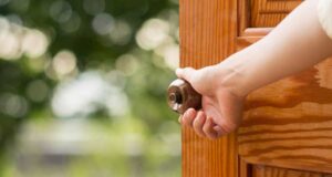 Η χρηματιστικοποίηση των κατοικιών σε Κύπρο και Ελλάδα: Τι σημαίνει για ιδιοκτήτες και ενοικιαστές