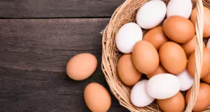 Λίγοι το γνωρίζουν: Ποια είναι η διαφορά ανάμεσα στα λευκά και τα καφέ αυγά