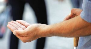 Υποχρεωτική νοσηλεία για τον επαίτη των 5 ευρώ που αναστάτωσε τη Λεμεσό