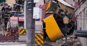 Λισαβόνα: Πώς έγινε η τραγωδία με 15 νεκρούς στο διάσημο τελεφερίκ Γκλόρια – Σε σοκ η Πορτογαλία