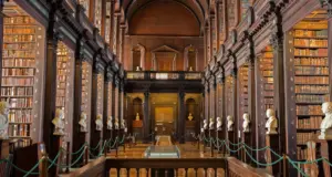 Αυτή είναι η ομορφότερη βιβλιοθήκη του κόσμου για το 2025 – Θυμίζει τις ταινίες του Χάρι Πότερ