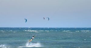 Διάσωση αγνοούμενου kitesurfer στο Μαρώνι
