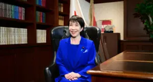 Ο Τραμπ συνεχάρη την πρώτη πρωθυπουργό της Ιαπωνίας χωρίς να αναφέρει το όνομά της