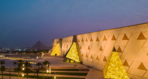 Μετά από 20 χρόνια προετοιμασίας, άνοιξε και επίσημα το μεγαλύτερο μουσείο στον κόσμο