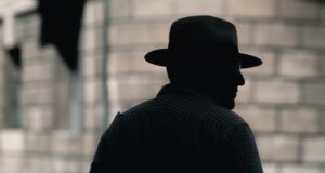 Ντετέκτιβ αποκαλύπτει τα πέντε επαγγέλματα που κάνουν οι… άπιστοι