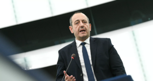 Γεάδης Γεάδη: Πρέπει να μπει τέλος στην πολιτική υποκρισία