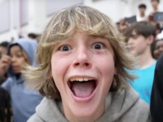 «Six-Seven»: Η λέξη που προκαλεί φρενίτιδα σε Gen A – Από το TikTok στο σχολείο