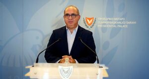 Κυβέρνηση: «Δεν αμφισβητούμε τις συνομιλίες αλλά έγινε κακόβουλη επεξεργασία»