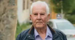 Η σπάνια ιστορία του κ. Λευτέρη: Παντρεύτηκε στα 16 του, έχει 10 εγγόνια, 10 δισέγγονα και πρόσφατα απέκτησε τρισέγγονο