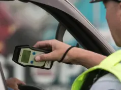 Επιτόπου ανάκληση άδειας οδήγησης για θετικό άλκοτεστ ή νάρκοτεστ – Πράσινο φως από το Συμβούλιο Οδικής Ασφάλειας