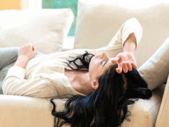 Γιατί στα 40 σερνόμαστε; Όλη η αλήθεια για την εξάντληση της ηλικίας – Πώς θα ξανανιώσουμε