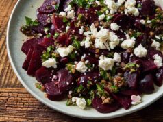 Το κατακόκκινο υπερτρόφιμο που στηρίζει καρδιά, έντερο και αντοχή – Και υπάρχει ήδη στην κουζίνα μας